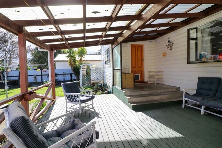 Photo of property in 10 Grant Street, Dannevirke, 4930