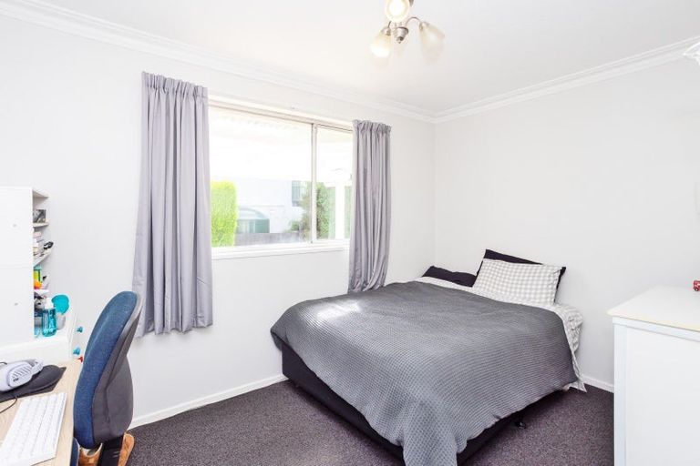 Photo of property in 33 John Street, Otatara, Invercargill, 9879