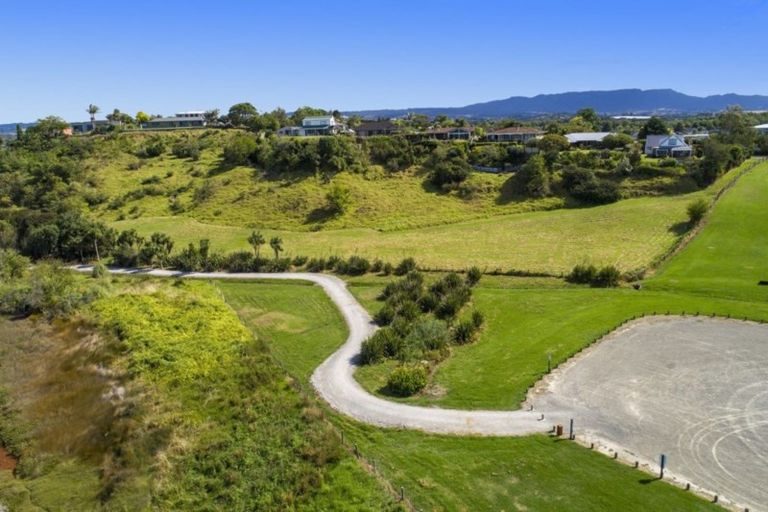 Photo of property in 11 Margaret Drive, Omokoroa, 3114