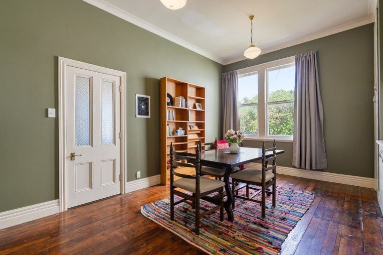 Photo of property in 25 Sutherland Crescent, Melrose, Wellington, 6023