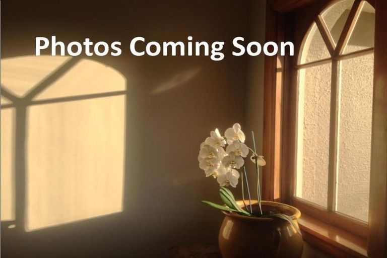 Photo of property in 112 Avonhead Road, Avonhead, Christchurch, 8042