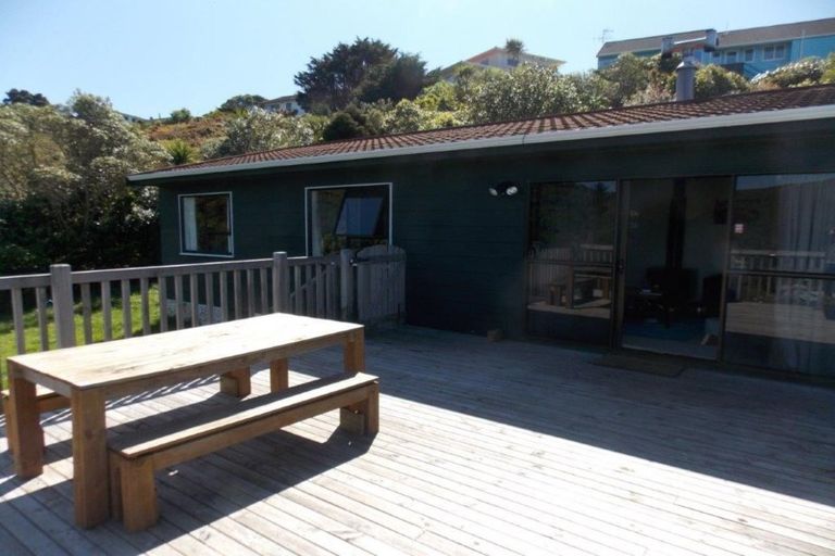 Photo of property in 12 Caldwell Street, Karori, Wellington, 6012