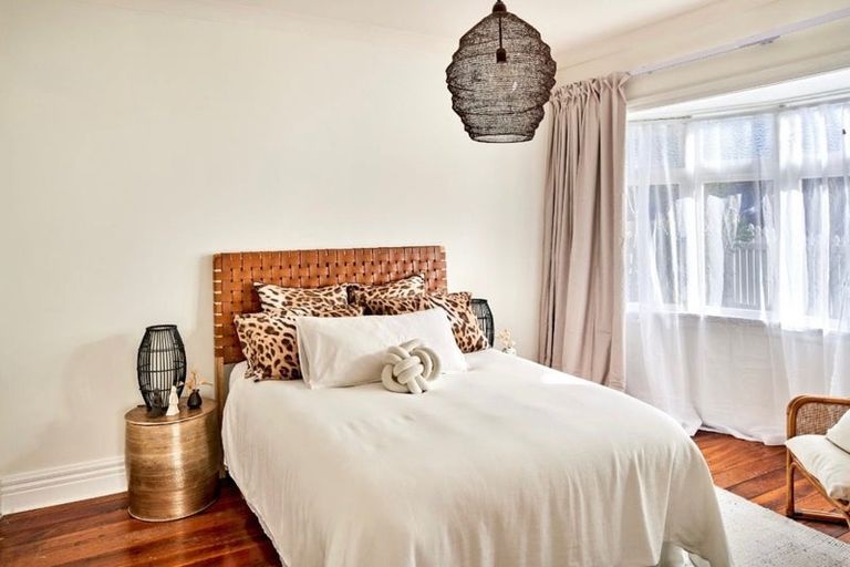 Photo of property in 45 Pukatea Street, Eastbourne, Lower Hutt, 5013