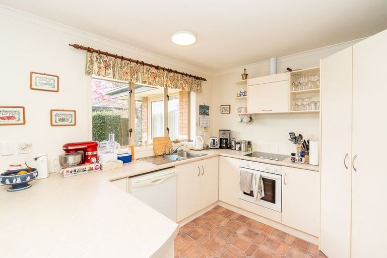 Photo of property in 28 Newfield Drive, Fairview Downs, Hamilton, 3214