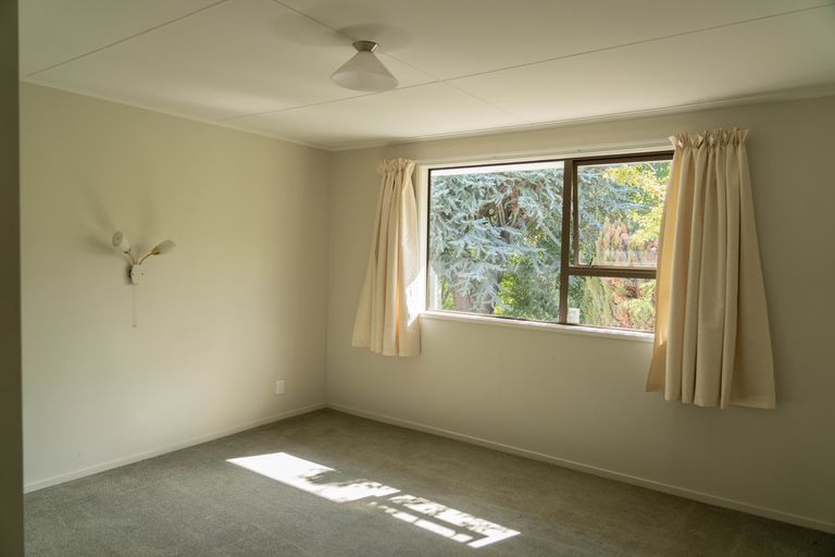 Photo of property in 82 Newcastle Street, Clyde, 9330