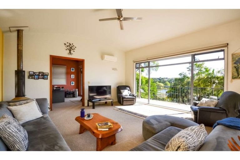 Photo of property in 22 Riverview Road, Kerikeri, 0230