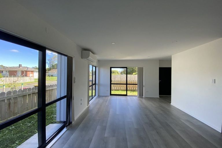 Photo of property in 11a Wimpey Street, Mangere, Auckland, 2022