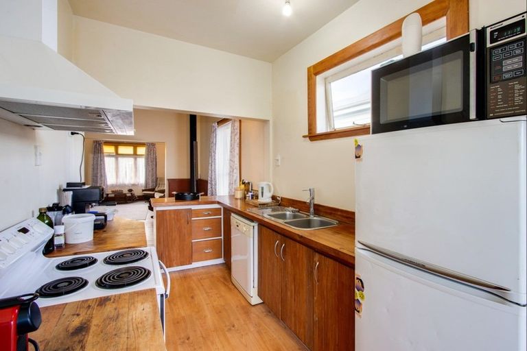 Photo of property in 105 Wellesley Road, Napier South, Napier, 4110