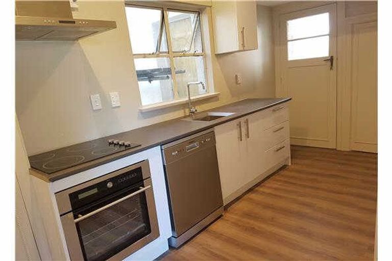 Photo of property in 4/952 Colombo Street, St Albans, Christchurch, 8014