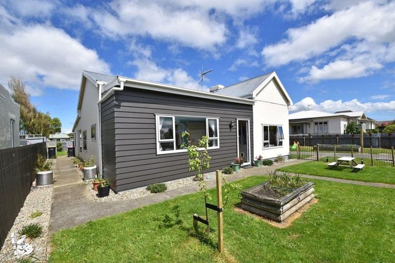 Photo of property in 55 Jenkin Street, Strathern, Invercargill, 9812