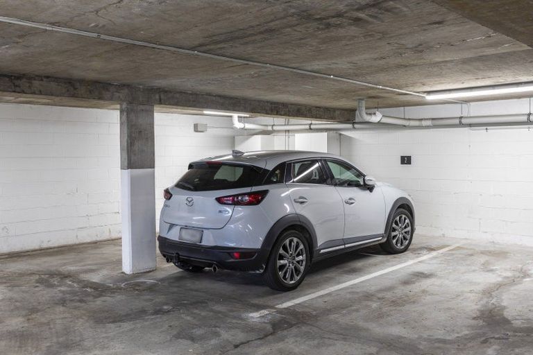 Photo of property in 2/18 Carlton Mill Road, Merivale, Christchurch, 8014