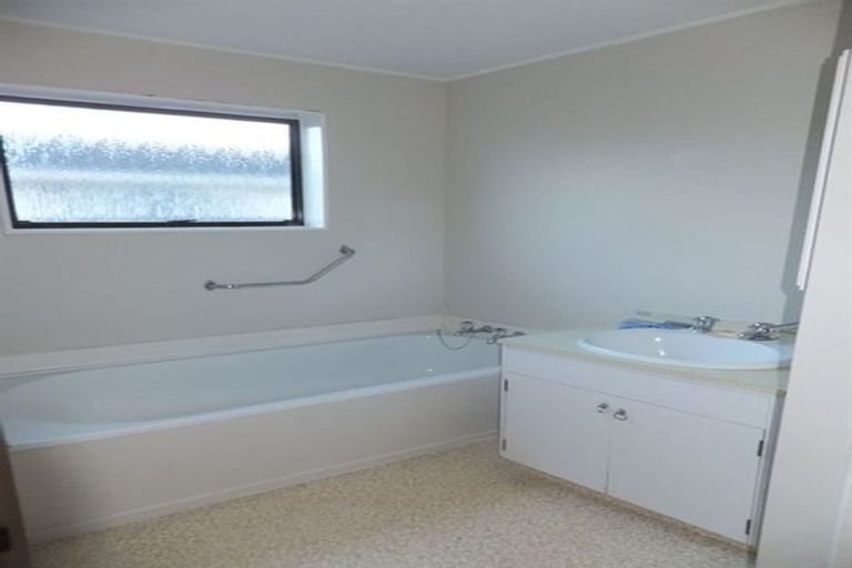 Photo of property in 1/137 Yaldhurst Road, Sockburn, Christchurch, 8042