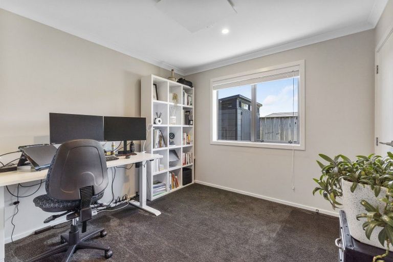 Photo of property in 12 Dow Chung Place, Otaki, 5512