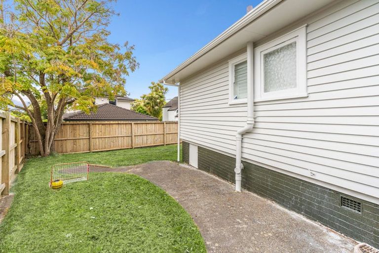 Photo of property in 36 Elliott Avenue, Bayview, Auckland, 0629