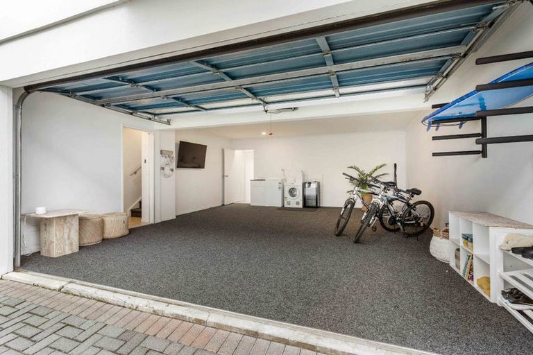 Photo of property in 319 Beverley Terrace, Whangamata, 3620