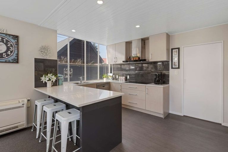 Photo of property in 72 Balrudry Street, Avonhead, Christchurch, 8042