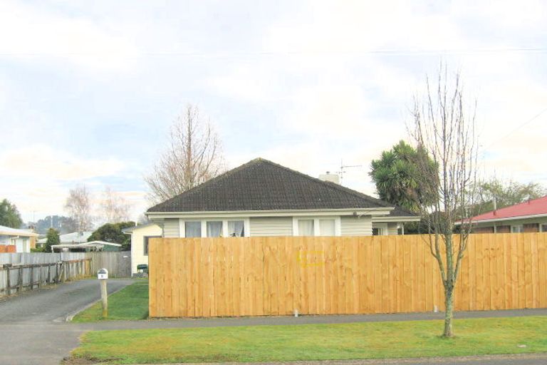 Photo of property in 8a Paterson Street, Frankton, Hamilton, 3204