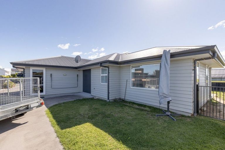 Photo of property in 30 Ridge Drive, Omokoroa, 3114