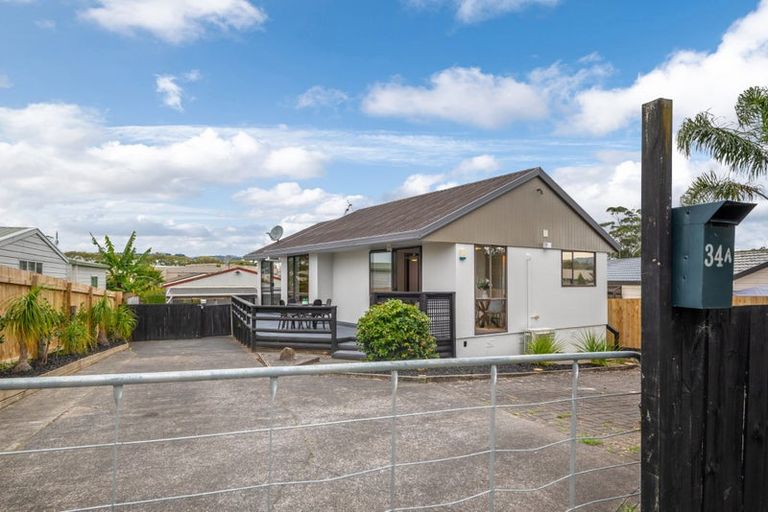 Photo of property in 34a Riserra Drive, Ranui, Auckland, 0612