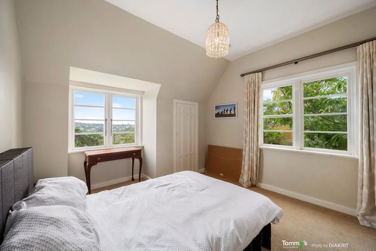 Photo of property in 1 Homewood Avenue, Karori, Wellington, 6012