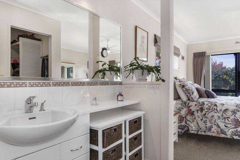 Photo of property in 10 Gordet Drive, Katikati, 3129