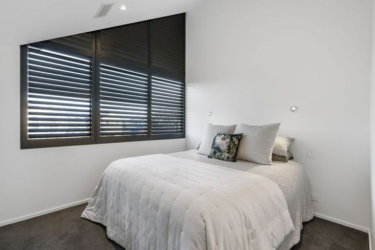 Photo of property in 27 Idris Road, Fendalton, Christchurch, 8052