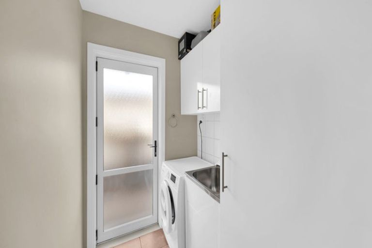 Photo of property in 32 Coniston Avenue, Ilam, Christchurch, 8041