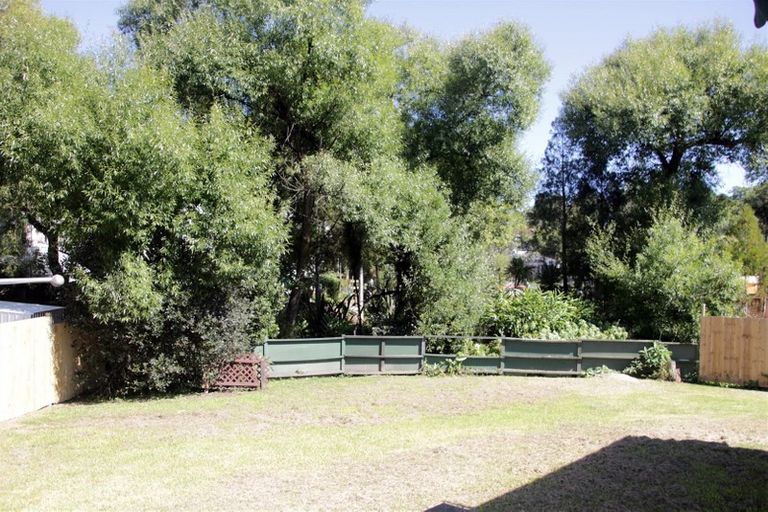 Photo of property in 2/81 Stredwick Drive, Torbay, Auckland, 0630