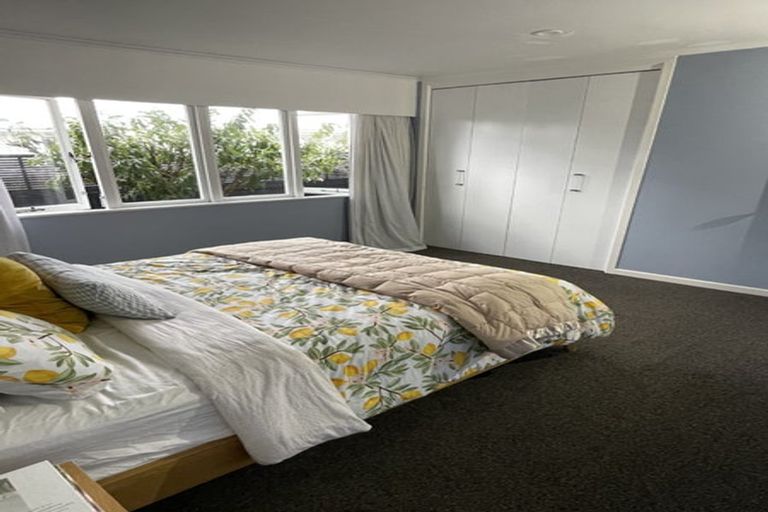 Photo of property in 2/10 Riverlea Avenue, Pakuranga, Auckland, 2010