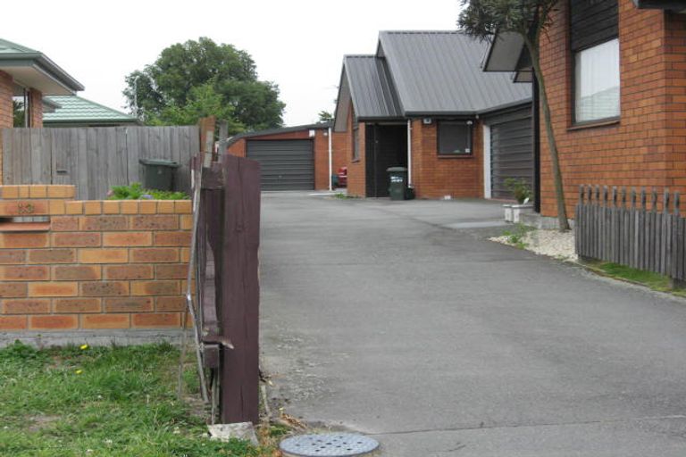 Photo of property in 2/15 Angela Street, Upper Riccarton, Christchurch, 8041