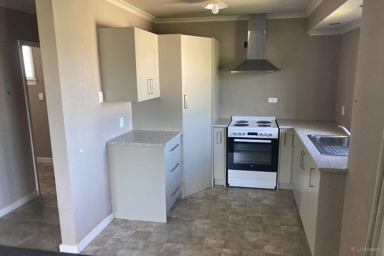 Photo of property in 6 George Street, Waimate, 7924