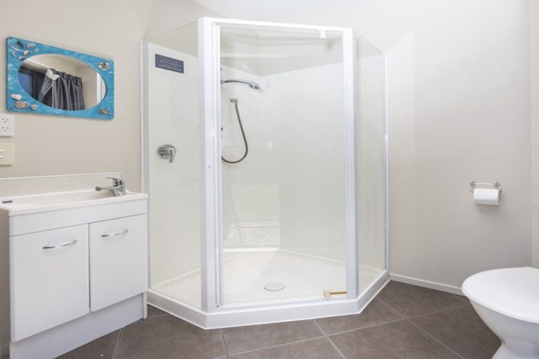 Photo of property in 6 Flaxen Way, Kinloch, Taupo, 3377