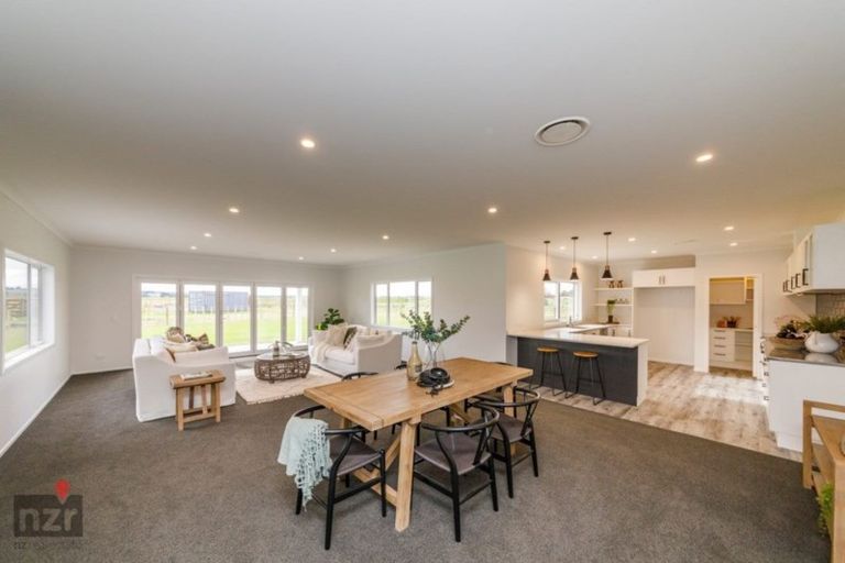 Photo of property in 112 Reid Line West, Feilding, 4777