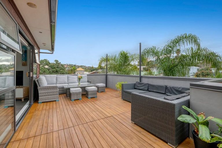 Photo of property in 43 Langton Road, Stanmore Bay, Whangaparaoa, 0932