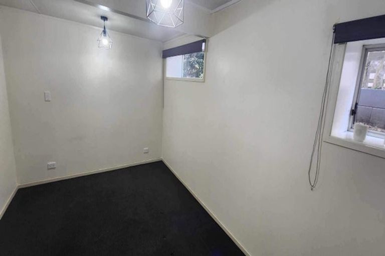 Photo of property in 2 Iorangi Place, Hillpark, Auckland, 2102