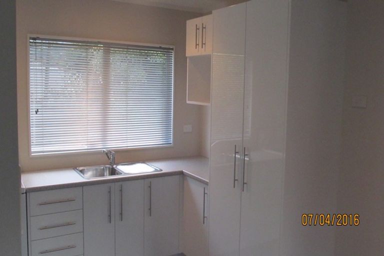 Photo of property in 2/17 Fitzherbert, Alicetown, Lower Hutt, 5010