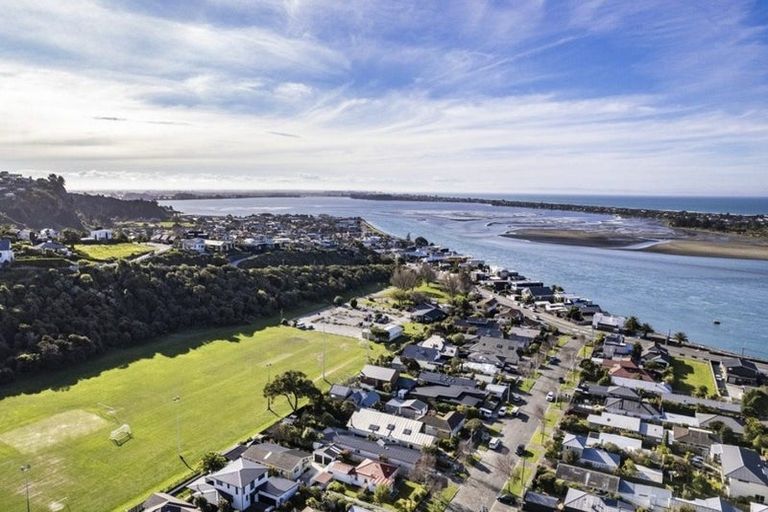 Photo of property in 36 Wakatu Avenue, Moncks Bay, Christchurch, 8081
