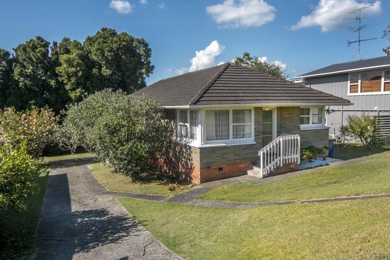 Photo of property in 2/5 Eban Avenue, Hillcrest, Auckland, 0627