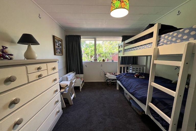 Photo of property in 2/17 Karen Lane, Beckenham, Christchurch, 8023