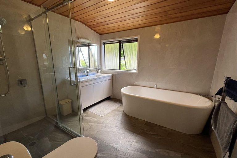 Photo of property in 17 Constable Lane, West Harbour, Auckland, 0618