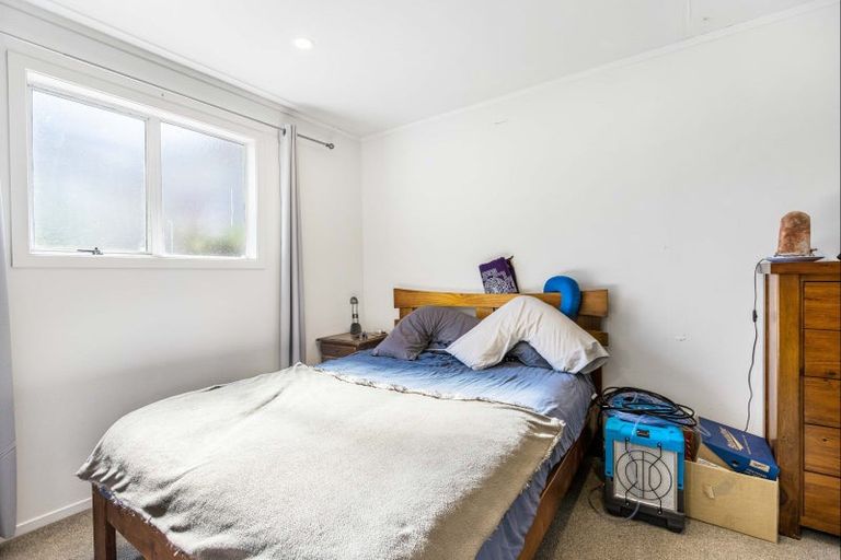 Photo of property in 98 Hanham Road, Kumeu, 0891