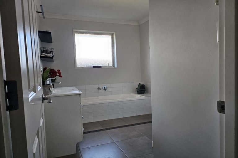 Photo of property in 93a Lowes Road, Rolleston, 7614