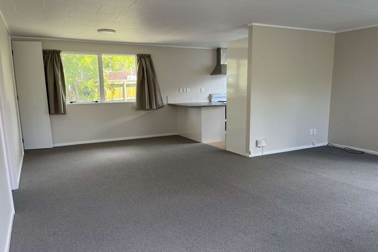 Photo of property in 29a Carillon Place, Massey, Auckland, 0614