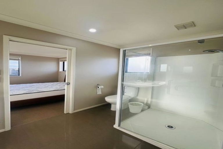 Photo of property in 46 Westpark Drive, Burnside, Christchurch, 8053