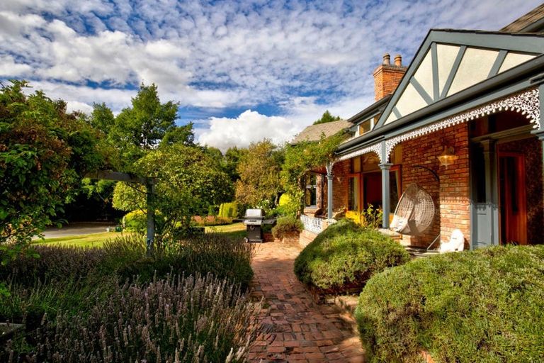 Photo of property in 8 Rutherford Road, Lake Hayes, Queenstown, 9371