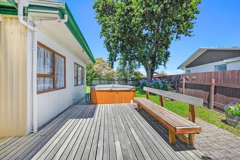 Photo of property in 39 Lyttelton Crescent, Tamatea, Napier, 4112