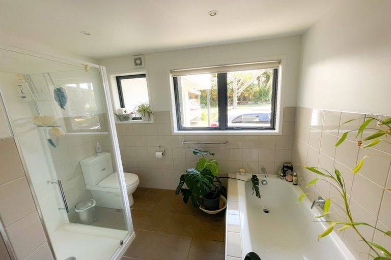 Photo of property in 52 Links View Drive, Omokoroa, 3114