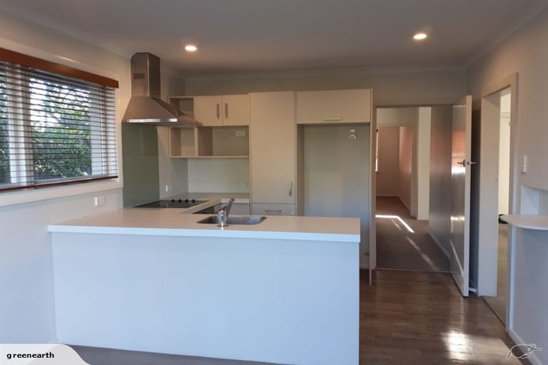 Photo of property in 20 Avonhead Road, Avonhead, Christchurch, 8042