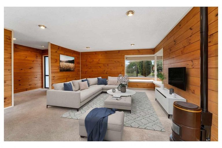 Photo of property in 16 Cedar Drive, Paraparaumu Beach, Paraparaumu, 5032