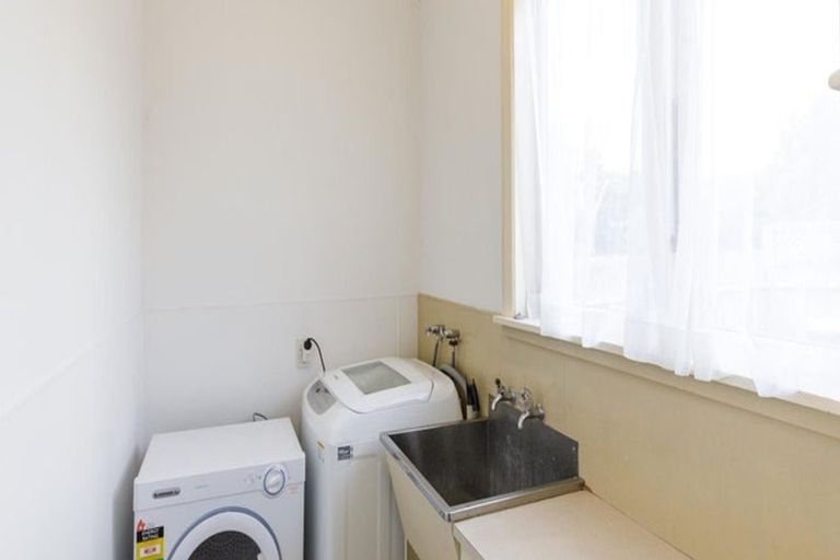 Photo of property in 20 East Street, Terrace End, Palmerston North, 4410